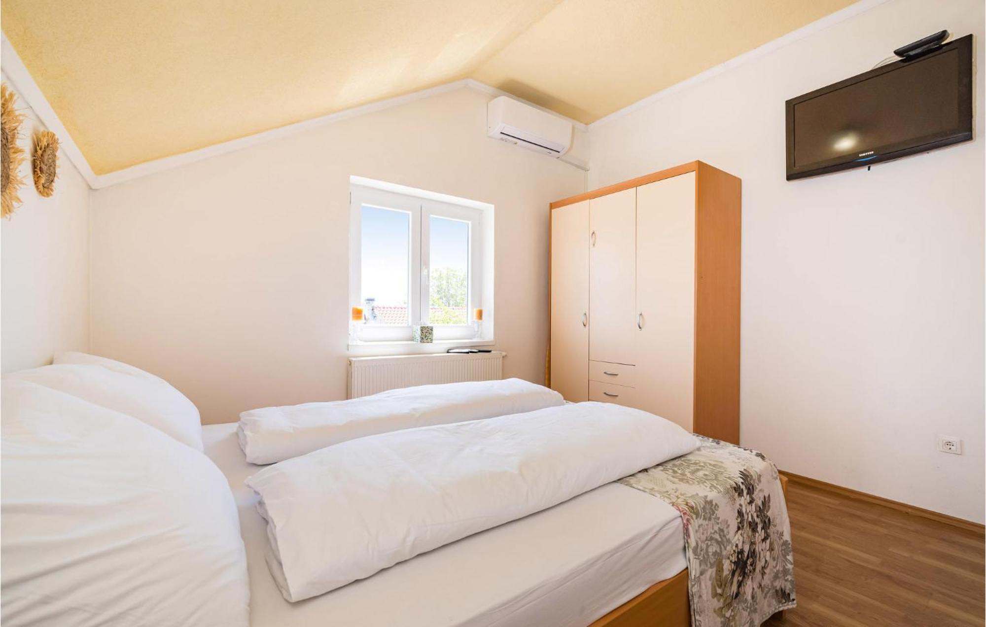 Pet Friendly Home In Murvica With Kitchen Eksteriør billede