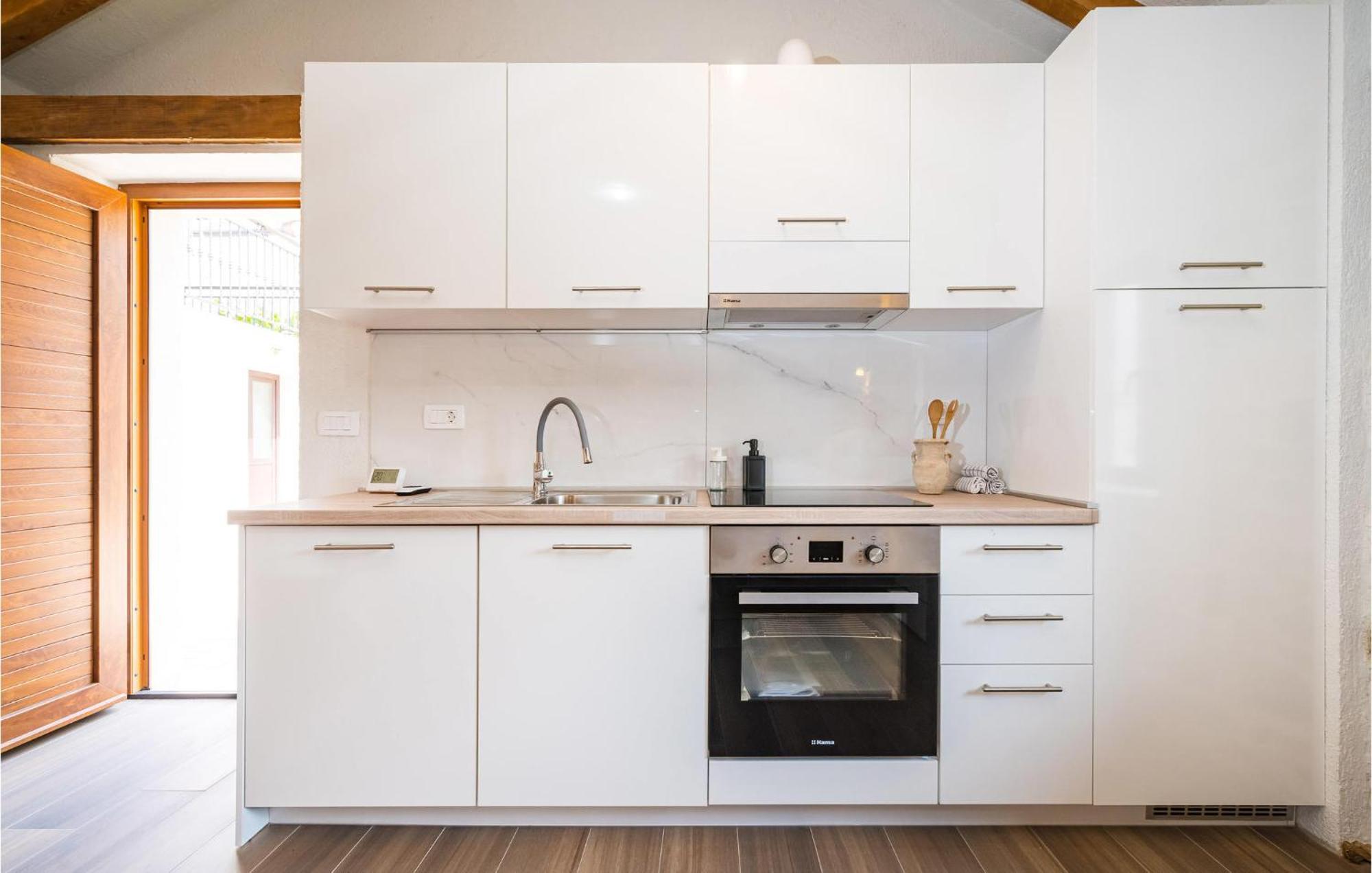 Pet Friendly Home In Murvica With Kitchen Eksteriør billede